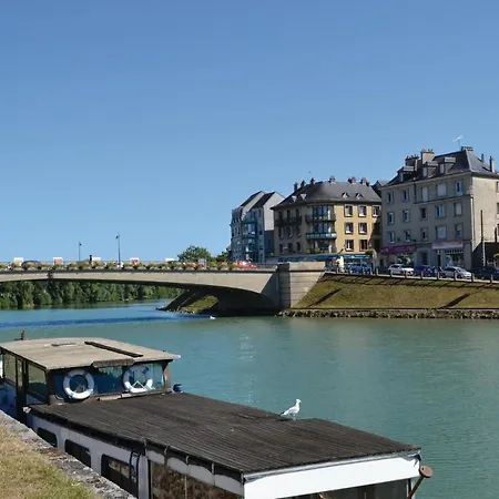 Semesterbostad Appartement Jolie Vue Riviere Jaulgonne