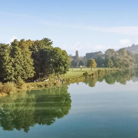 Casa de Férias Jolie Vue Riviere