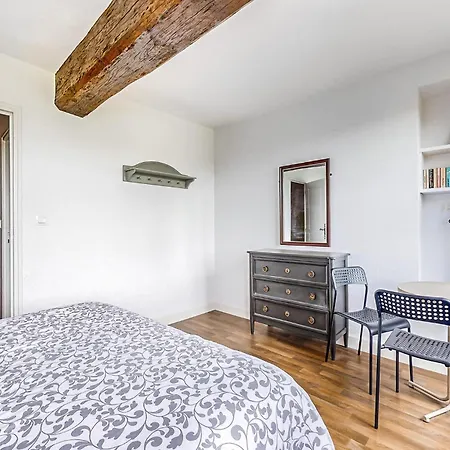 Semesterbostad Apt B *