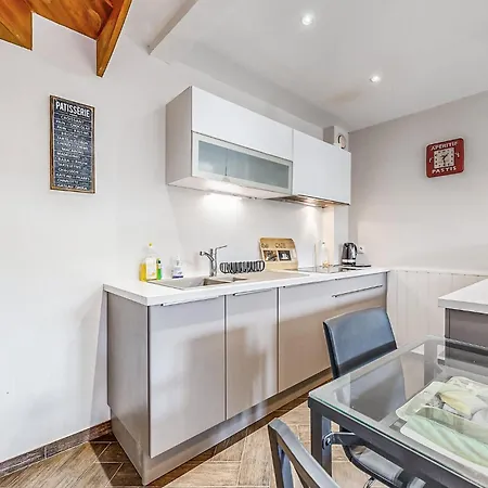 Semesterbostad Apt B Jaulgonne